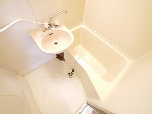 エステートピアオクムラの浴室|お風呂で日々の疲れを落としましょう