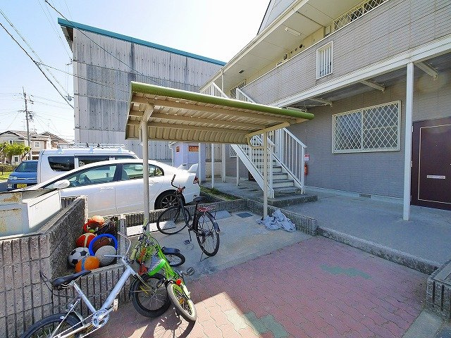 サンハイツ加茂Aのその他共用部分|駐輪スペースです