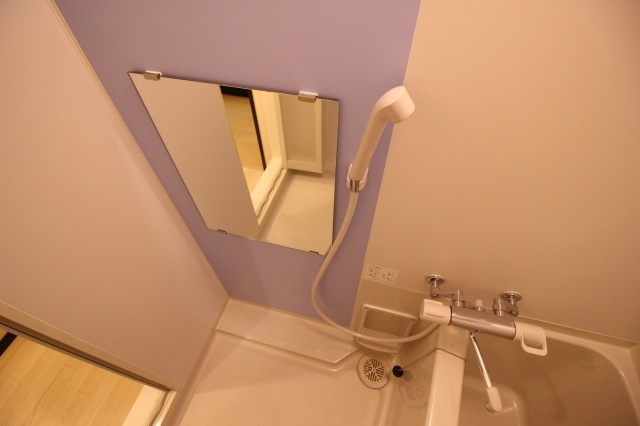 【浴室】 | レオネクスト国分サンシャイン | ☆オシャレなカラーパネル☆