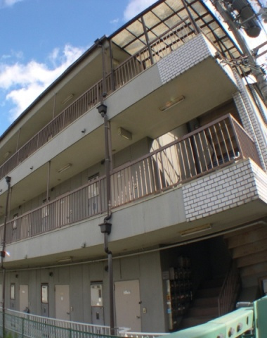 東大阪市上小阪４丁目の賃貸マンションの外観
