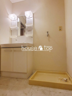 【洗面所】 | ロイヤルハイム里中 | ロイヤルハイム里中