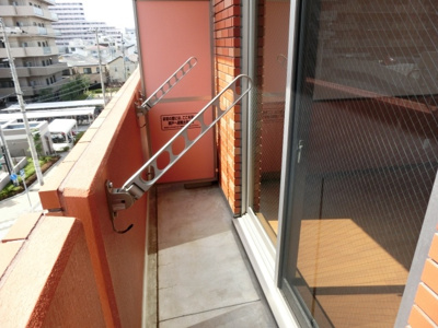 【バルコニー】 | アイ・エヌ・ビル
