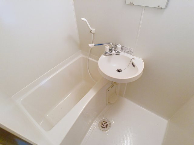 クレールⅢの浴室|コンパクトで使いやすいお風呂です