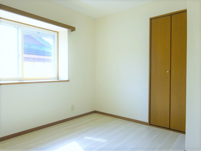 サンフレッシュ西下台の洋室