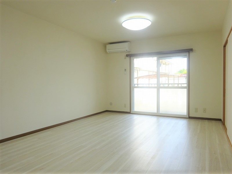 サンフレッシュ西下台の居間・リビング