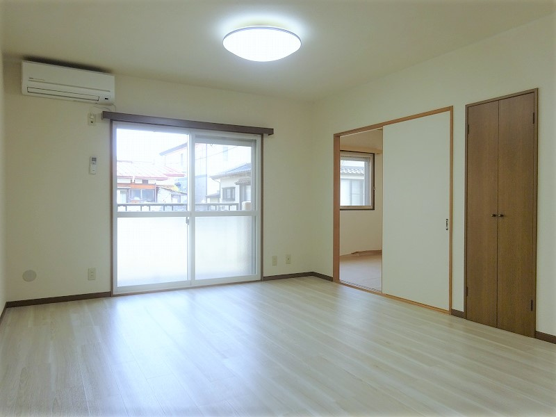 サンフレッシュ西下台の居間・リビング