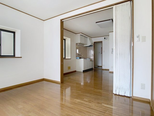 シャルム小白川Fの居間・リビング