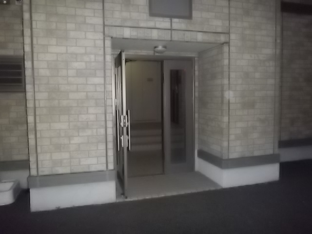 クレールＮのエントランス