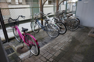 【その他共用部分】 | 屋根付き駐輪場です