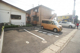【駐車場】