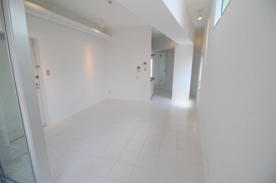 【洋室】 | ラークスパ岡町