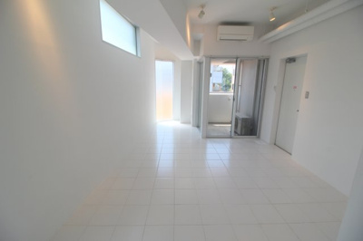 【洋室】 | ラークスパ岡町