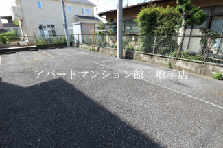 【駐車場】