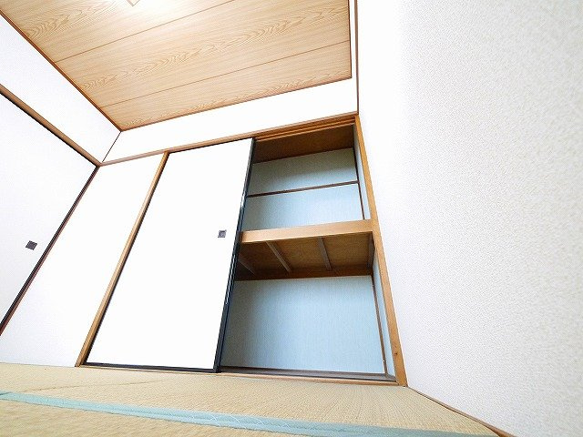 栄宏マンションの収納|布団なども簡単にしまえる押し入れ