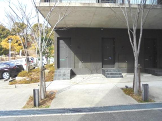 【駐車場】 | 各戸ガレージ有り★