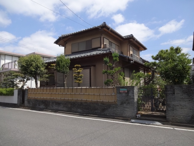 松ヶ丘5丁目貸家の外観