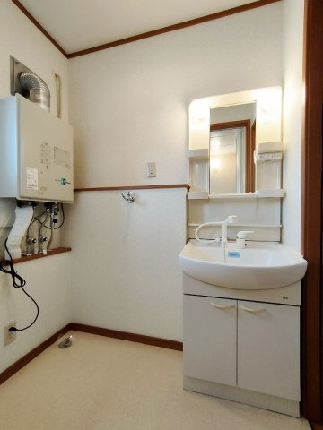 リジエールB棟の独立洗面台