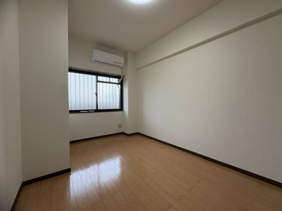 【寝室】 | 南里ビルフローラ | エアコンサービス設置