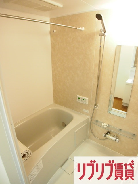 グリシナの浴室