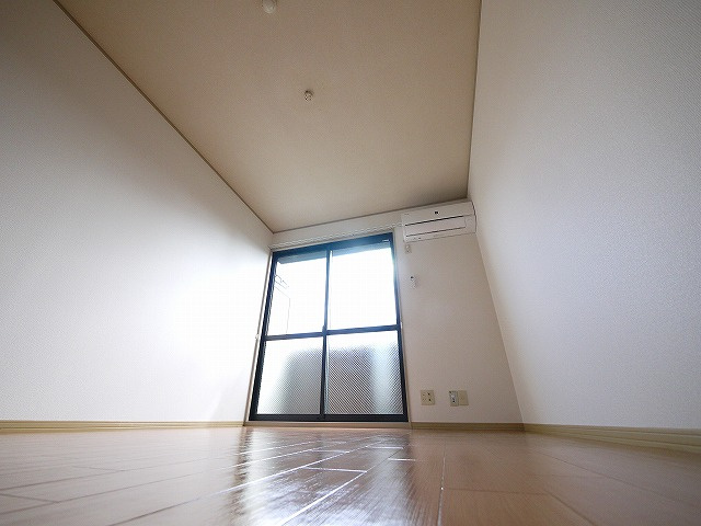 チェルヴォ（阪新屋町）の洋室