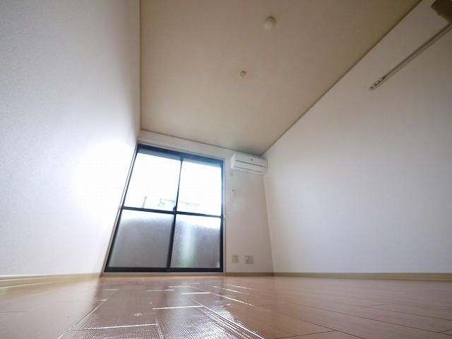 チェルヴォ（阪新屋町）の洋室