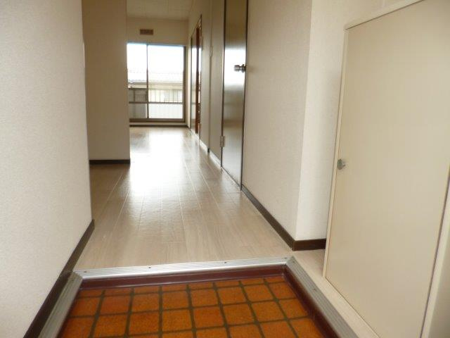 グリーンコーポの玄関