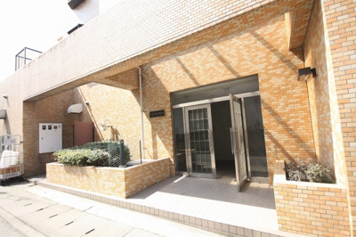 【外観】 | ヴェルドミールヨコハマ | ヴェルドミールヨコハマ　　　マンションのエントランスです。