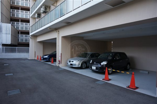 【駐車場】 | 敷地内駐車場です