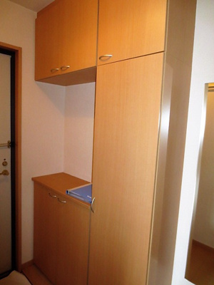 【玄関】 | リベルテ空港東 | 同タイプ部屋