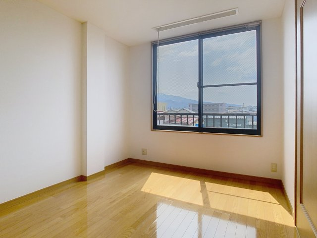 ルニベールの寝室|開放的な寝室です