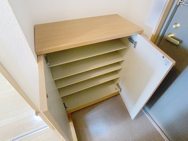 ルニベールの玄関|シューズボックス