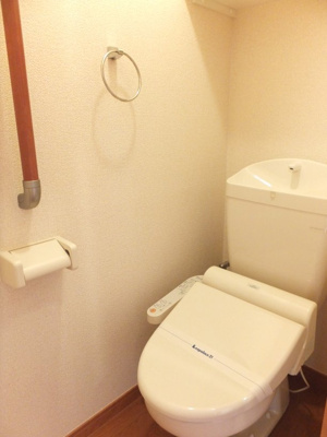 【トイレ】 | レオパレスレスト | ウォシュレット付きです