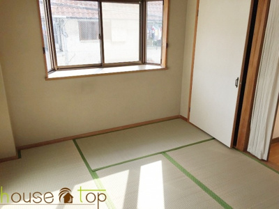 【居間・リビング】 | ハイツ萩原 | 東からと南からの日が入りますので、明るいですよ♪