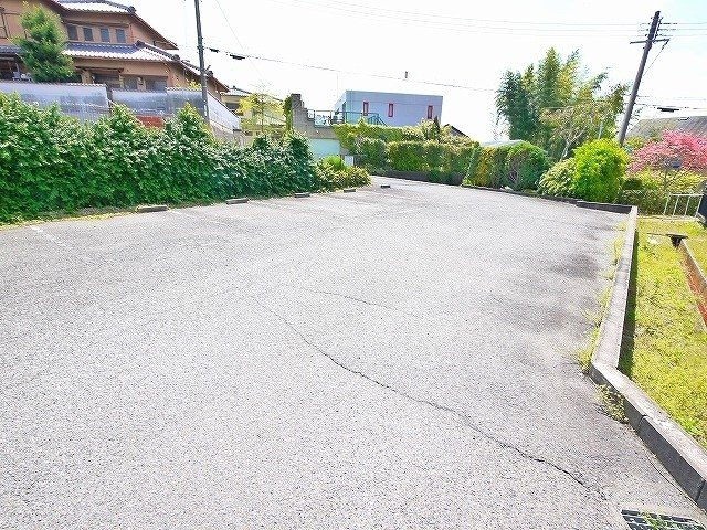 タモサーチＡの駐車場|駐車スペースもあります
