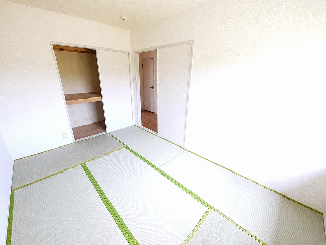 タモサーチＡの和室|和室ならではの温かな和の空間で寛ぎの時間を過ごせます