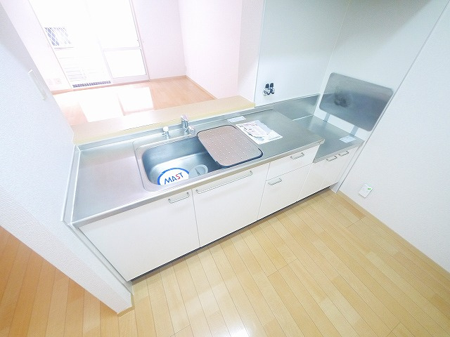 レスパス　デュルポ堀内Ｂのキッチン|お料理しやすいキッチンです