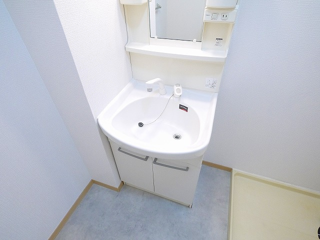 レスパス　デュルポ堀内Ｂの浴室|日々の疲れを癒すお風呂付です
