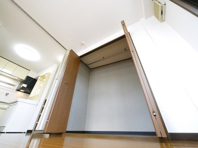 スィートピーの収納|たっぷりとした収納スペースです