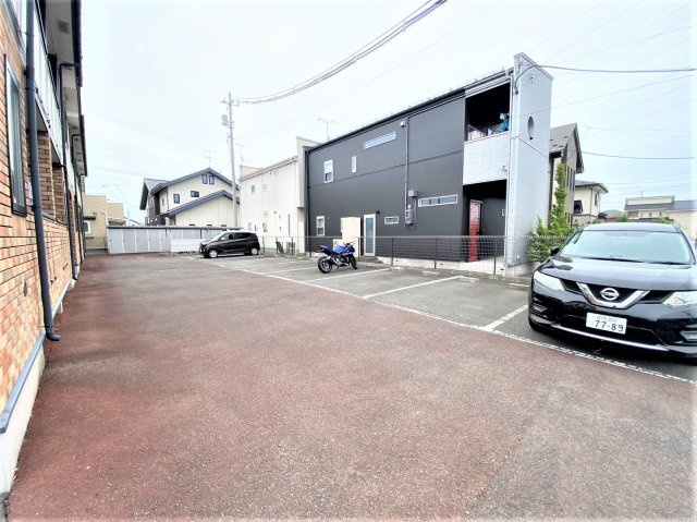 ＮＥＸＴ（ネクスト）の駐車場