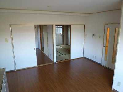 コンフォート北花田の居間・リビング