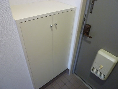 コンフォート北花田の玄関