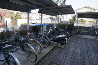 【その他共用部分】 | 屋根付駐輪場です