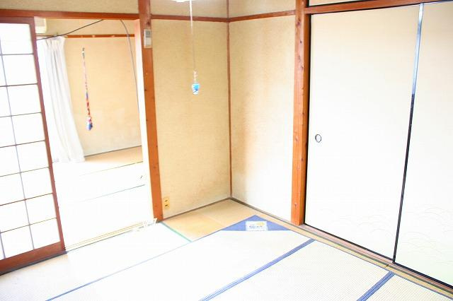 堀内アパート（四条大路５丁目）の和室|和室ならではの温かな和の空間で寛ぎの時間を過ごせます