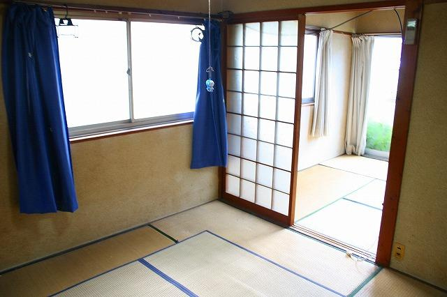 堀内アパート（四条大路５丁目）の和室|柔らかい畳が心地よい和室
