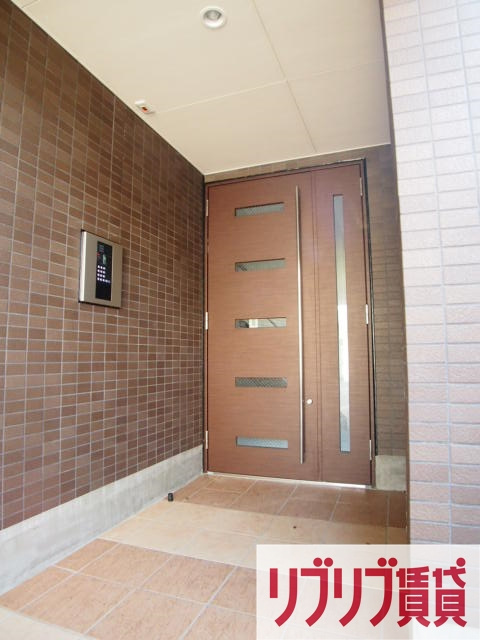 レジデンス千葉新宿のエントランス