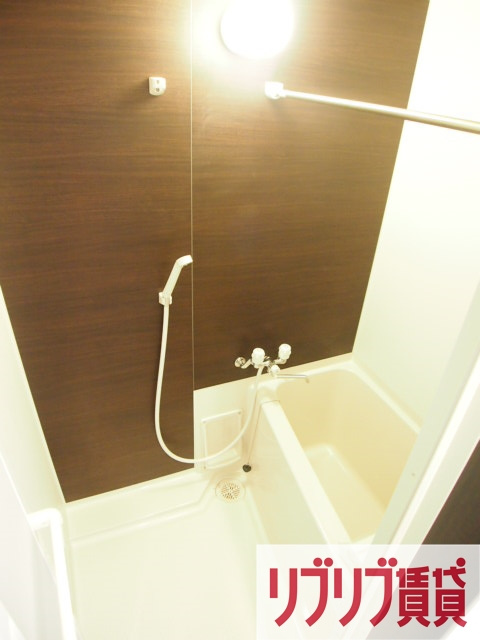 レジデンス千葉新宿の浴室