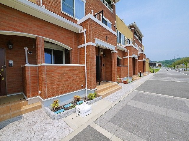 Ｇｒａｎｄ　Ｓｕｎ　Ｈｉｌｌｓのその他共用部分|共有部分もキレイで清潔感がありますね