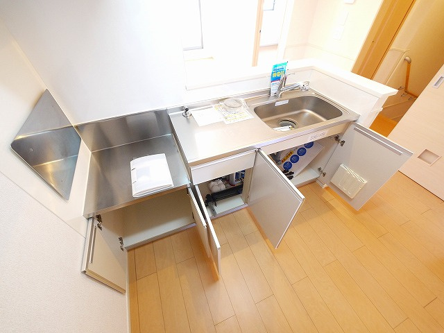 コンフォール州見台7番館のキッチン|キッチンでお料理をお楽しみください