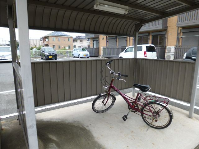 倉敷市川入のアパートのその他共用部分|自転車置き場