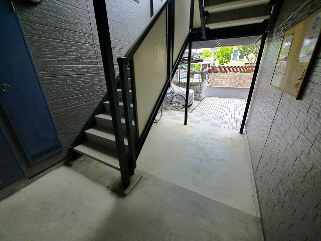 ルミエール州見のエントランス|清潔なエントランスです